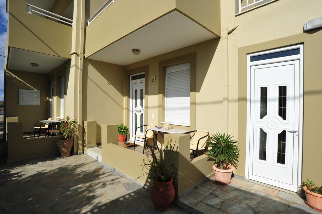 To Livadi Apartamento Lefkogeia Exterior foto