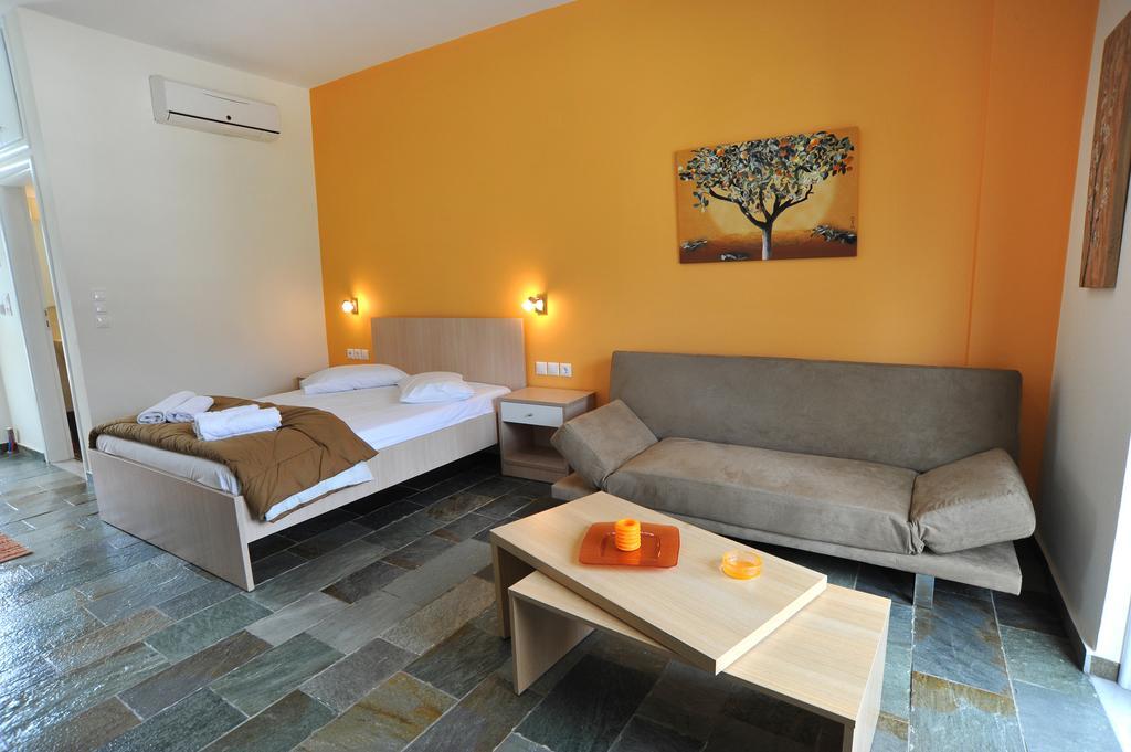 To Livadi Apartamento Lefkogeia Exterior foto